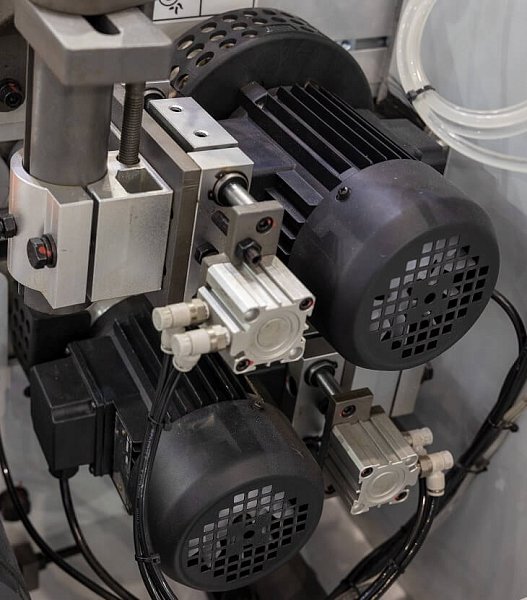 Автоматический кромкооблицовочный станок Filato Automatic 536 UHQLP