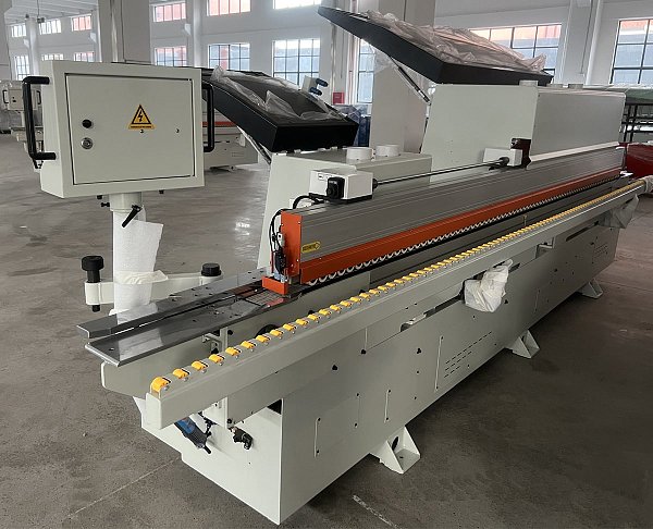 Автоматический кромкооблицовочный станок Filato Optima 424PW