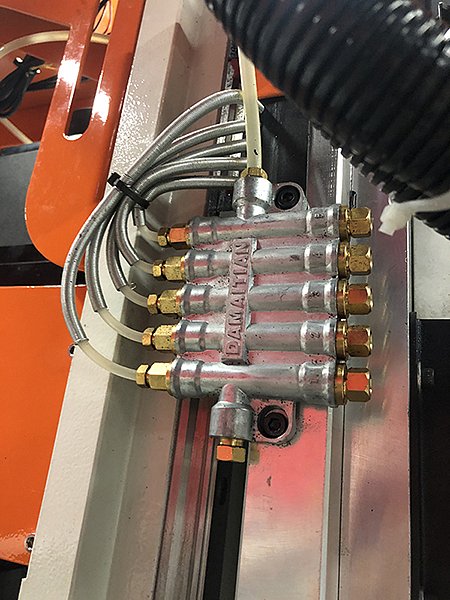 Фрезерно-гравировальный станок с ЧПУ Filato ST 1325 ATV-R