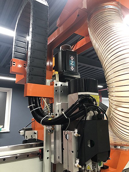 Фрезерно-гравировальный станок с ЧПУ Filato ST 1325 ATV-R